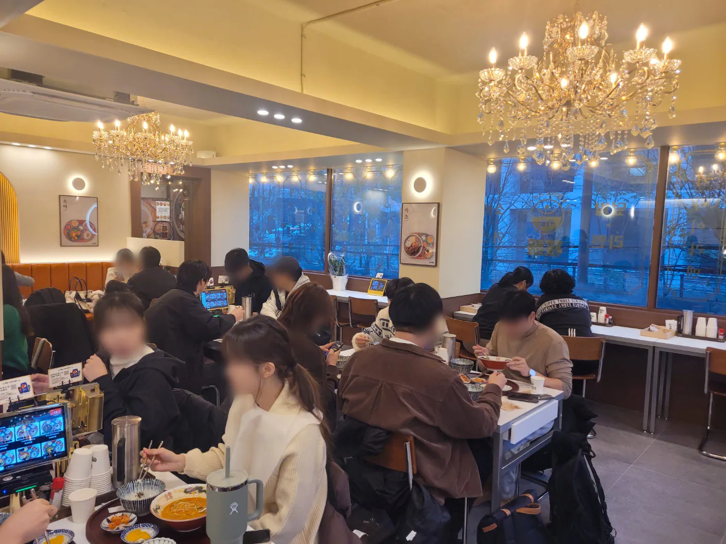 핵밥 매장 내부